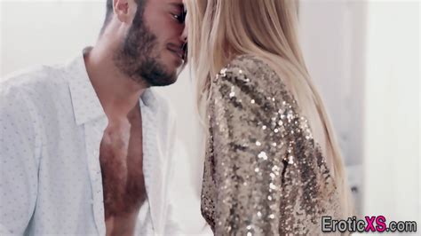 Pretty Blonde Gobbles Dicks