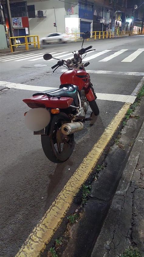 Moto Mais De R Mil Em Multas E D Bitos Apreendida Em Londrina