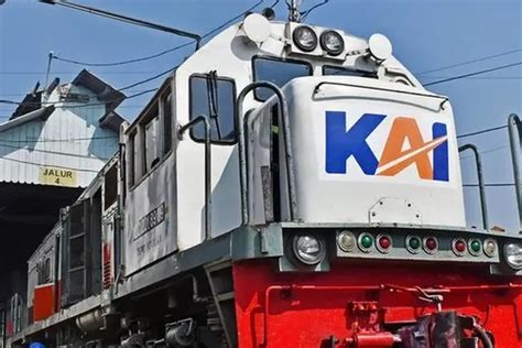 Daftar Harga Tiket Kereta Api Surabaya Ke Jakarta Lengkap Dengan