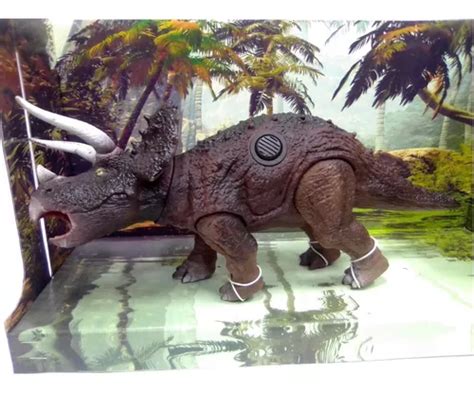 Boneco Dinossauro Brinquedo Dinopark Triceratops Bee Toys