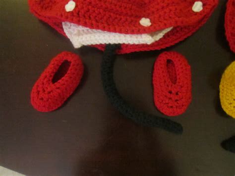 Crochet Mickey And Minnie Mouse Baby Outfits Hubpages