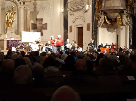 Benefizkonzert Der Brenz Band Am In Der Friedenskirche In