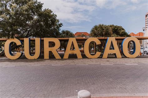 Travel Guide To The Island Of Curaçao Things To Do See