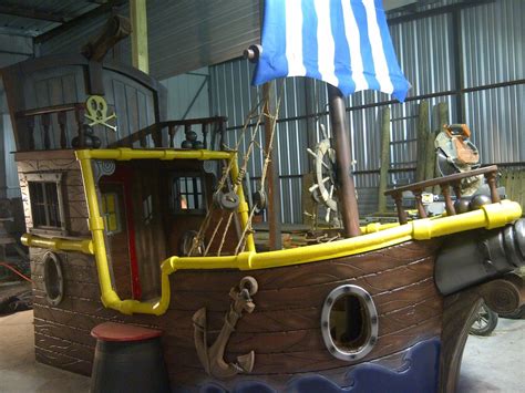Pirate Ship Bed Home Staging Accessories 2014