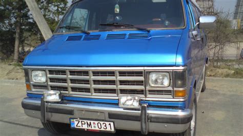 Dodge Ram Van (2G) бензиновый 1986 | на DRIVE2