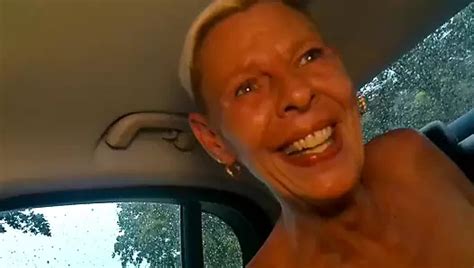 Dumme MILF Alte Wird Outdoor Auf Dem Schrottplatz Gefickt German Amateur Porn XHamster