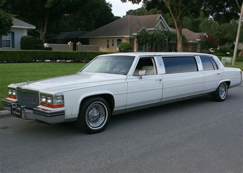 1986 Cadillac Fleetwood Brougham D’elegance Stretch Limo for sale