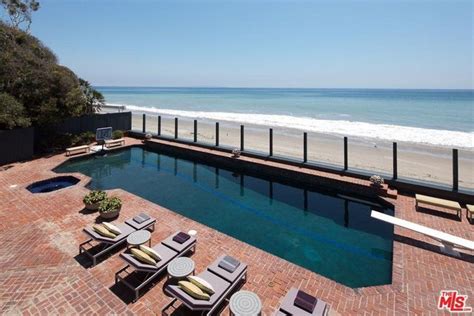 Larry Ellison Reportedly Buys Joel Silver's Malibu Beach House