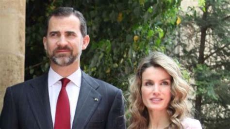 Spain S New King Felipe VI Sworn In In Muted Ceremony In Madrid