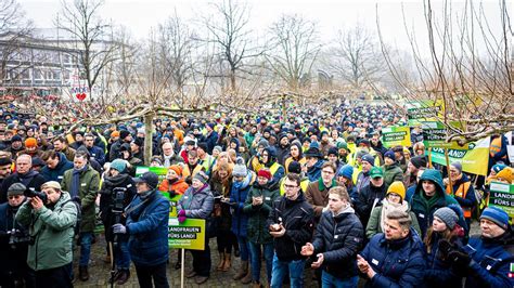 Bauern Protest In Hannover Landwirte Legen Verkehr Teilweise Lahm