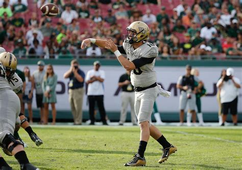 ucf    wins   bowl  scott frosts st year