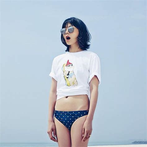 Hot Sexy Bae Doona Bikini Pics