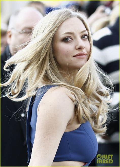 Amanda Seyfried To Play Porn Star Linda Lovelace Photo 2596033