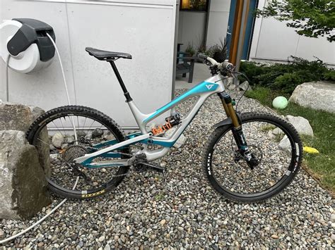 2019 YT Capra CF Pro Race 29 For Sale