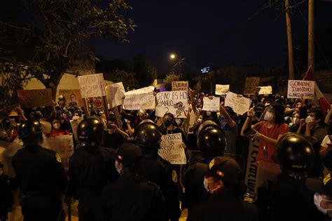 Manuel Merino La Molina Enfrentamiento Entre Policía Y Manifestantes