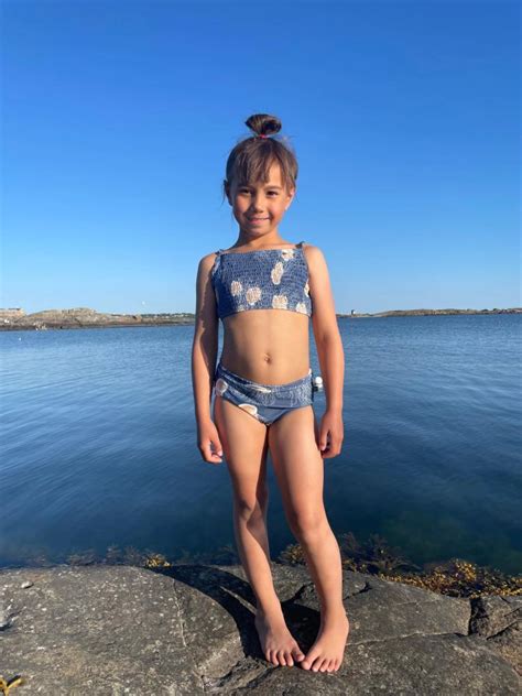 7 Hot Sexy Emma Linnea Bikini Pics