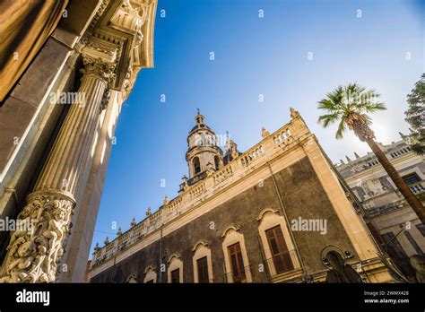 berühmte Kathedrale SantAgata am Piazza del Duomo Basilica