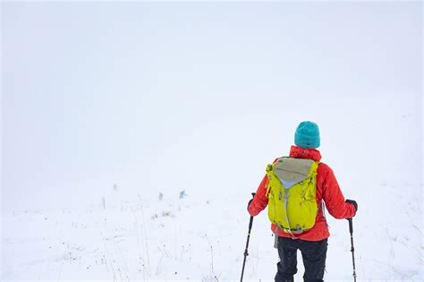 WearActive Blog - Snowshoe Hiking for the First Time