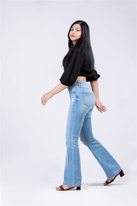 Comfort and couture: The revival of iconic women's pants in 2023 | The ...