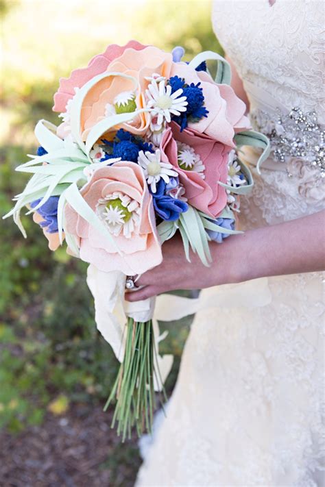 How To Make The Most Gorgeous Wedding Bouquet Entirely Of Felt