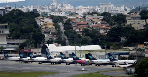 brazil airline azul narrows loss beating forecasts shares jump reuters