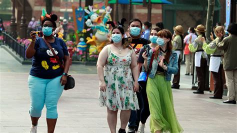 Disney Parks Will Likely Require Guests Employees To Wear Face Masks Upon Reopening Ceo Bob