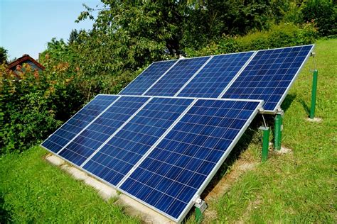 Mini Solaranlage für den Garten Solarstrom im Garten