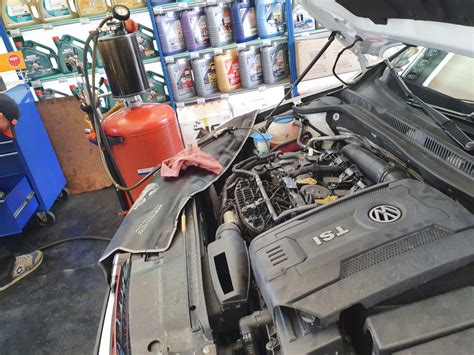 Замена масла + полировка кузова — Volkswagen Jetta VI, 1,8 л., 2015 ...