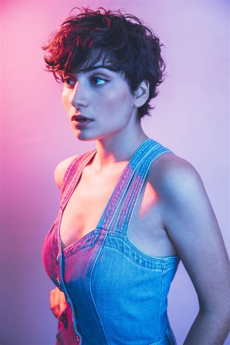 Hot Sexy Jackie Abbott Bikini Pics