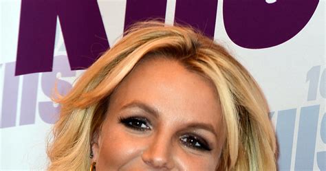 Britney Spears w bikini szaleje w tańcu Filmik hitem w sieci pomponik pl