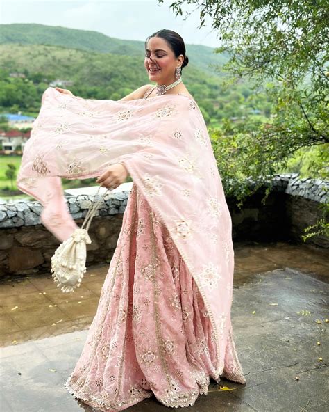 Shraddha Arya Hot And Sexy Pics 30 Times Kundali Bhagya Actress Flaunted Her Sexy Curves In