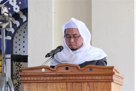 Contoh Teks Khutbah Jumat Lengkap Dari Pembukaan Sampai Penutup Dengan