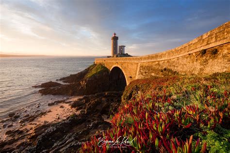 Photo Phare Du Petit Minou Plouzan Lumi Re Matinale Sur La