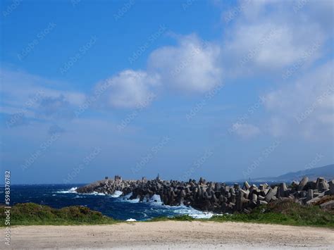 Dique Del Puerto De Mor S Construido Por Dolos Grandes Moles De