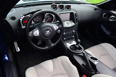 Nissan 370z orange interior