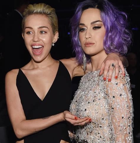 Miley Cyrus Touches Katy Perry S Breasts Porn Pictures Xxx Photos Sex Images 3850013 Pictoa