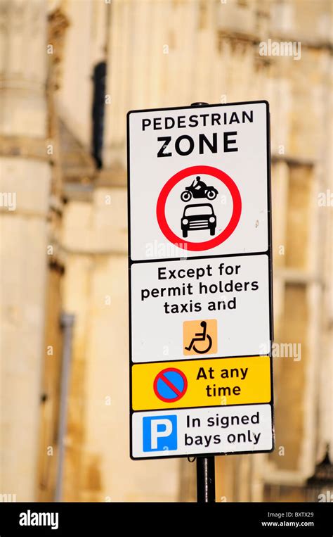 Pedestrian Zone Sign High Resolution Stock Photography and Images - Alamy