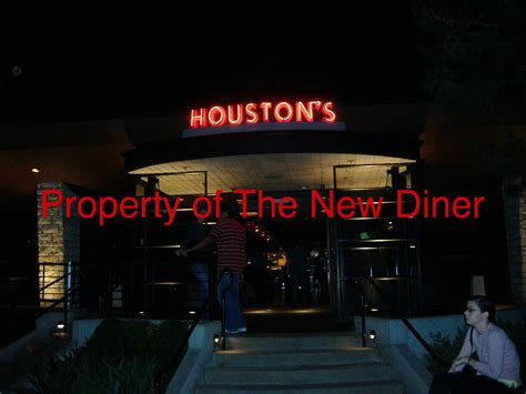 The New Diner: Houston's-Irvine