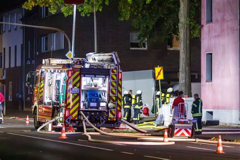 Feuer Drama in NRW Mann stirbt in seiner Wohnung Nachbarn können sich