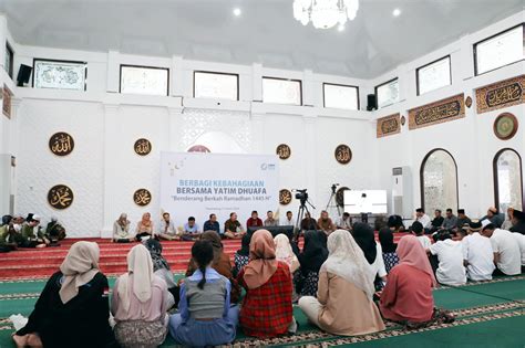 Yayasan Baitul Maal PLN UID S2JB Berbagi Kebahagiaan Bersama Yatim