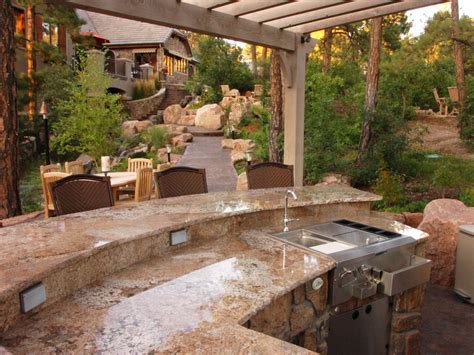 Outdoor Kitchen Islands: Pictures, Ideas & Tips From HGTV | HGTV