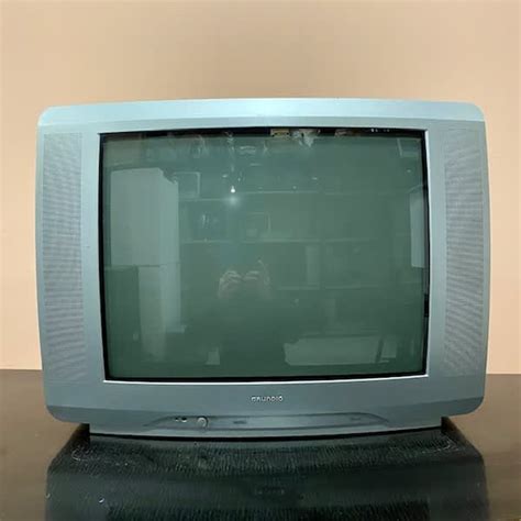 Fully Working Retro Grundig Colour TV Only Available As Part Of A