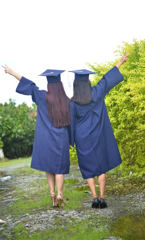 𝑨 𝒎𝒐𝒓𝒆 𝒂𝒄𝒄𝒐𝒎𝒑𝒍𝒊𝒔𝒉𝒆𝒅 𝒈𝒐𝒂𝒍 Fashion Dresses Academic dress