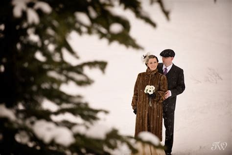 Chateau Lake Louise Wedding Photographer - Tara Whittaker Photography