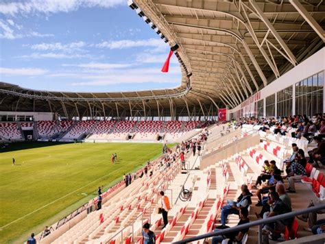 Yeni Karaman Stadyumu Stadion In Karaman