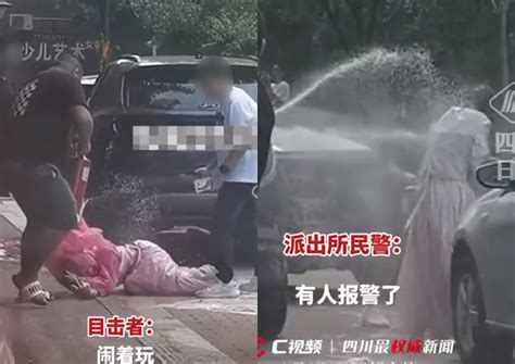 It S Too Scary Men In China Spray Bridesmaids With Fire Extinguishers In Wedding Prank China