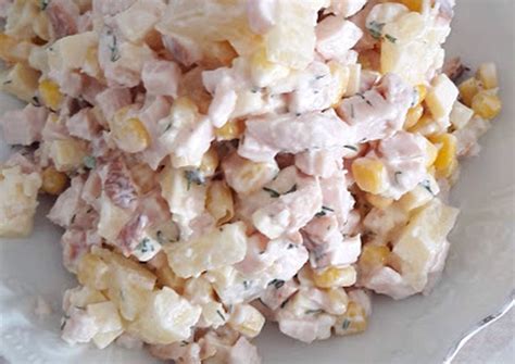 Салат с копченой курицей, яблоком и ананасом - рецепт с фотографиями ...