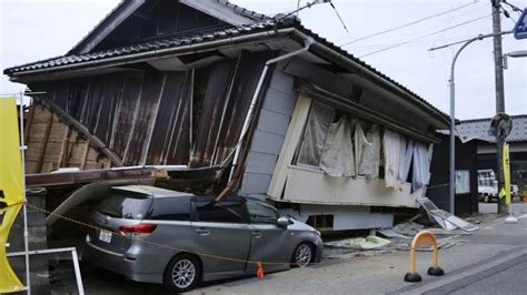 Japan Tsunami Footage: Live Footage of Japan Earthquake, Japan ...