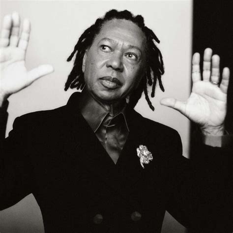 'Nunca vou ser decifrado e isso é muito bom'; Djavan fala sobre novo