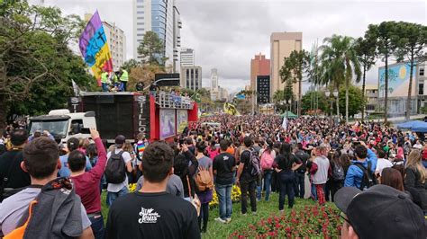 Marcha Para Jesus Re Ne Fi Is No Centro C Vico De Curitiba Paran G